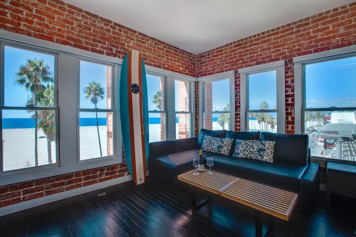 Silver Triangle destination view
