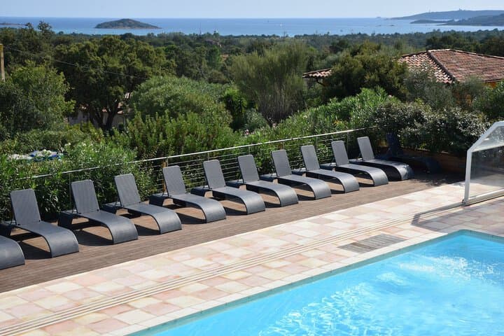 Lecci destination view