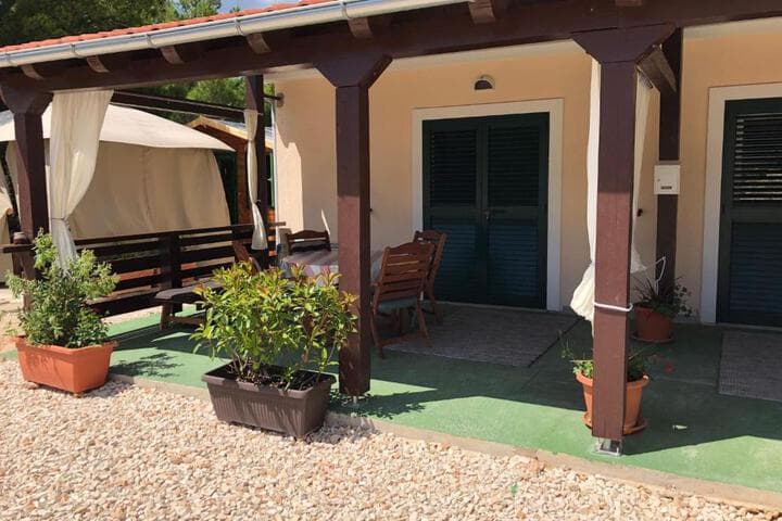 Sunny Side Apartments photo 4
